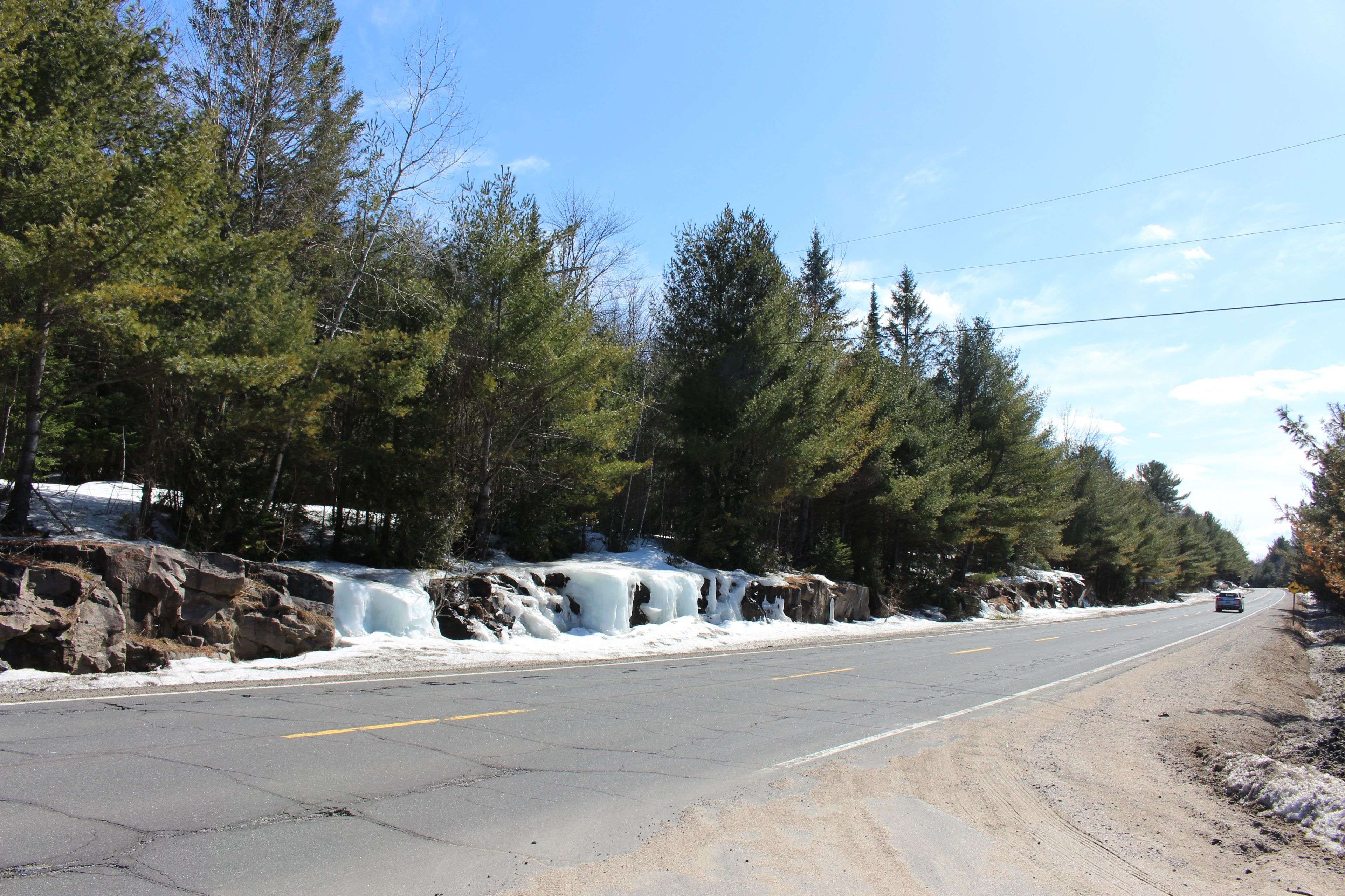 Lake Of Bays, ON P0B 1A0,2750 Muskoka 117 RD