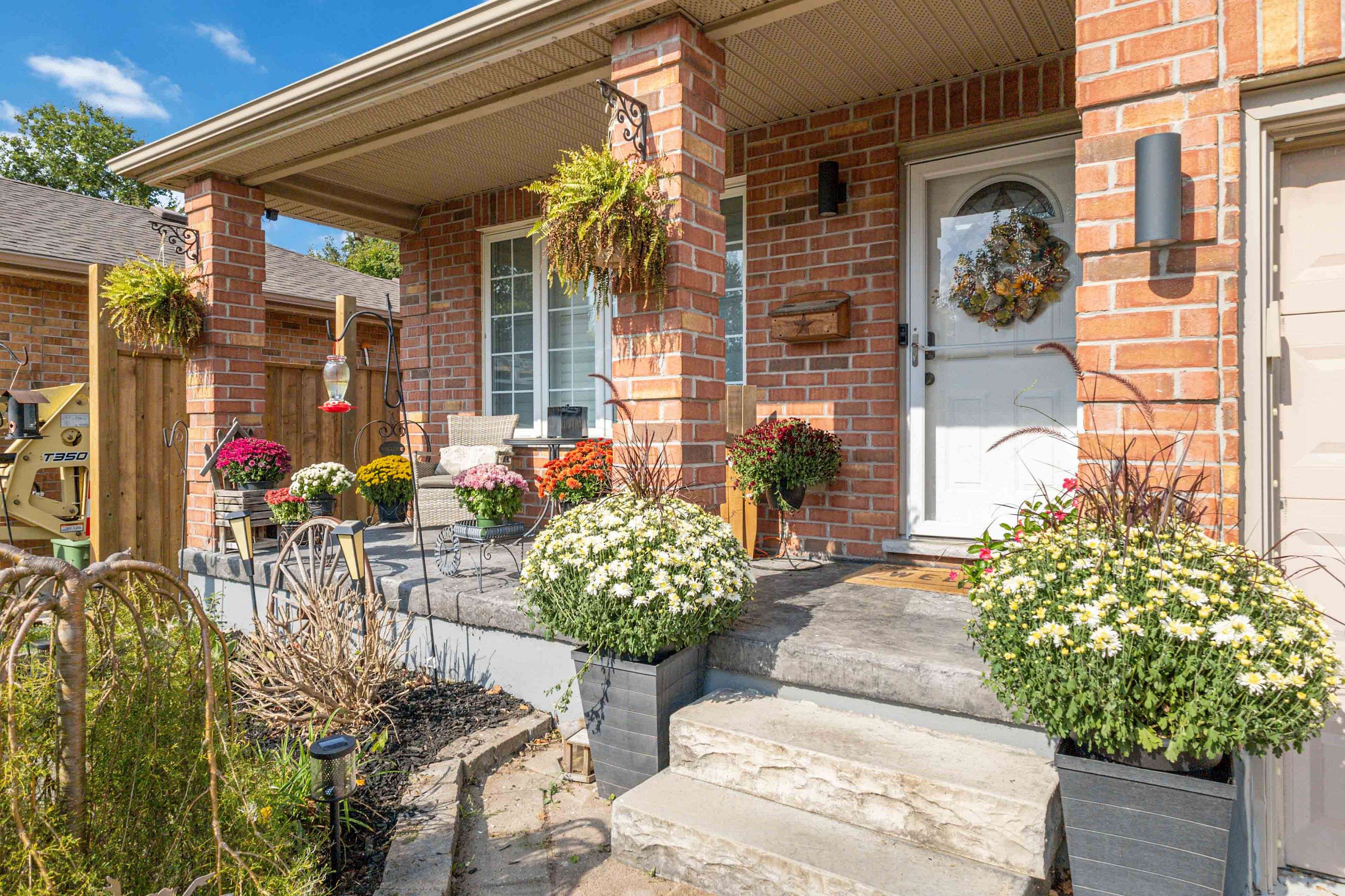 London East, ON N5V 4V3,48 Bow ST