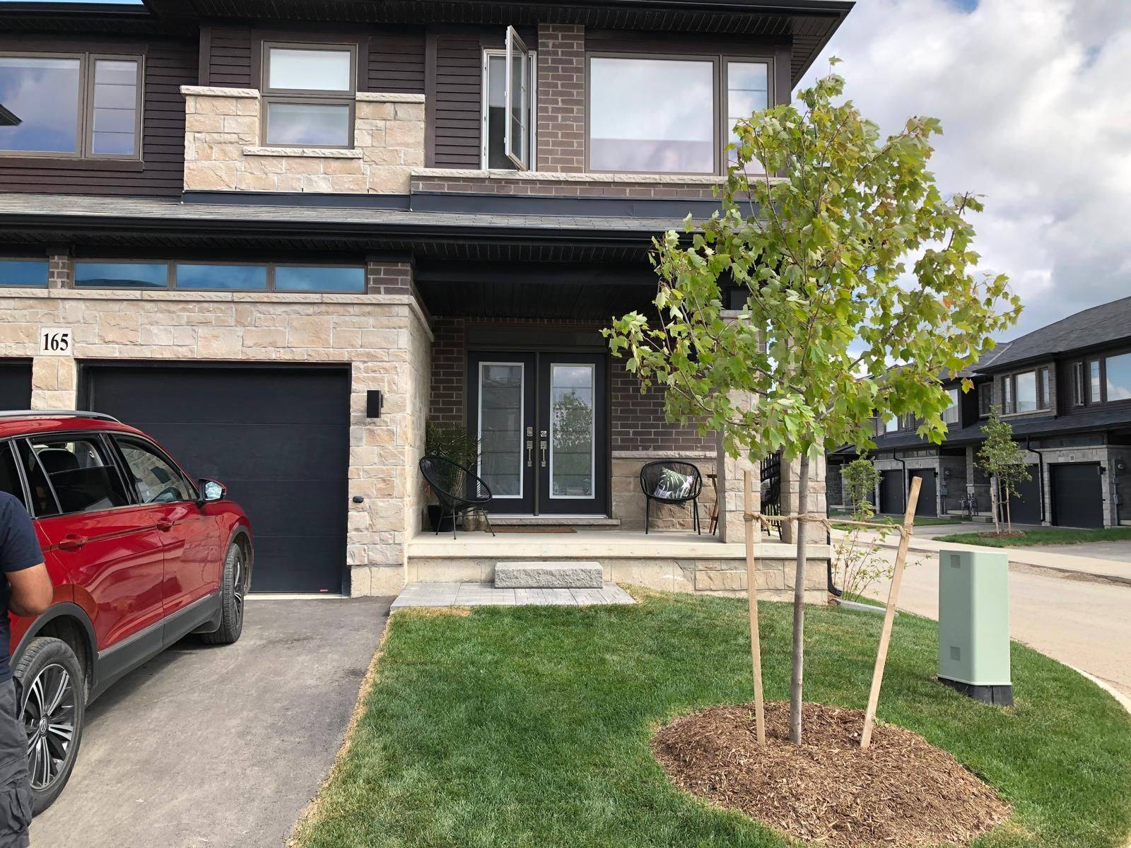 30 Times Square BLVD #165, Hamilton, ON L8J 0L8