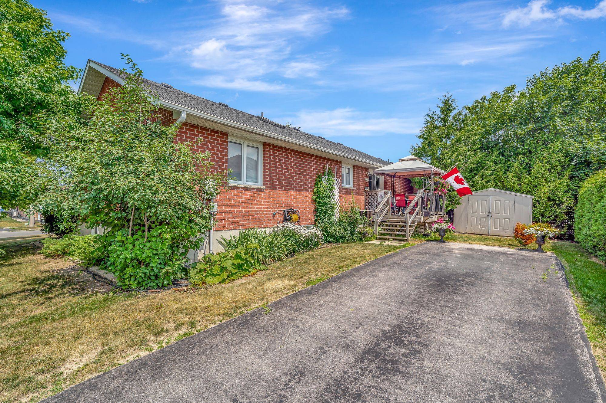 Kawartha Lakes, ON K9V 6H8,7 Eakins CRES