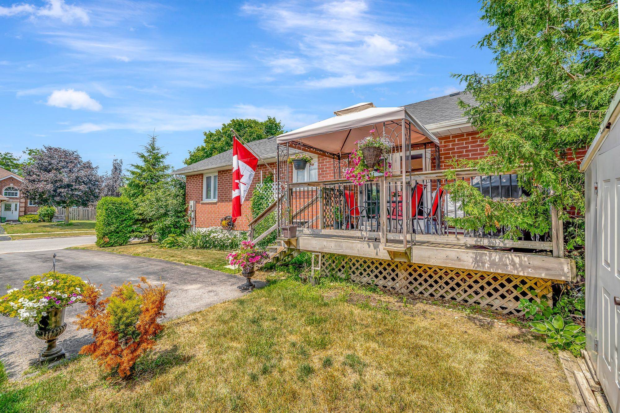 Kawartha Lakes, ON K9V 6H8,7 Eakins CRES