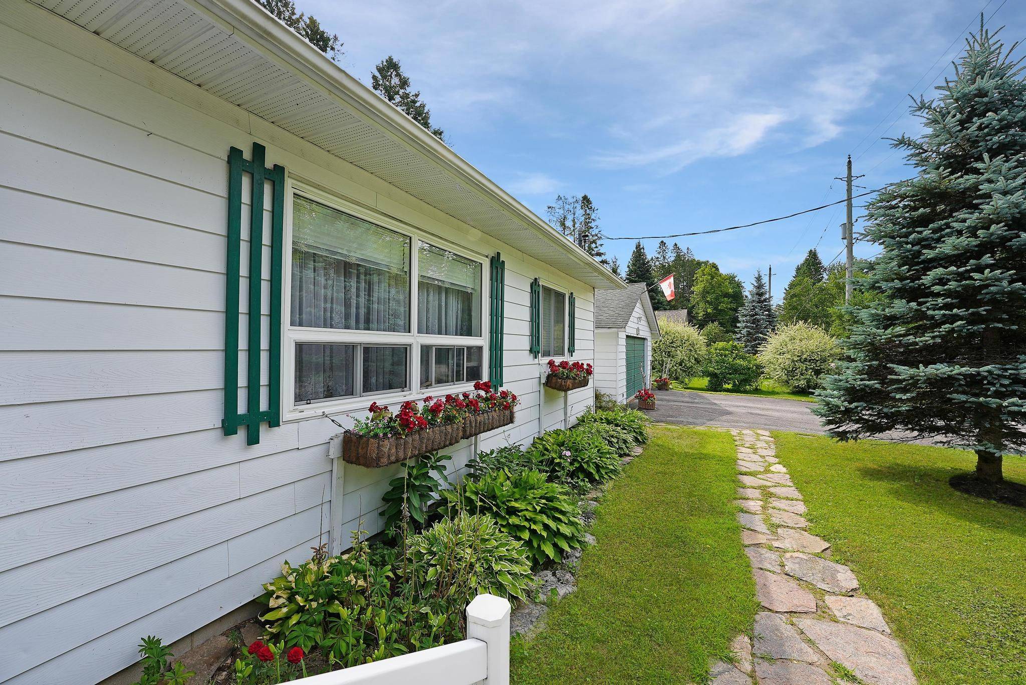 Minden Hills, ON K0M 2K0,10 Stouffer ST