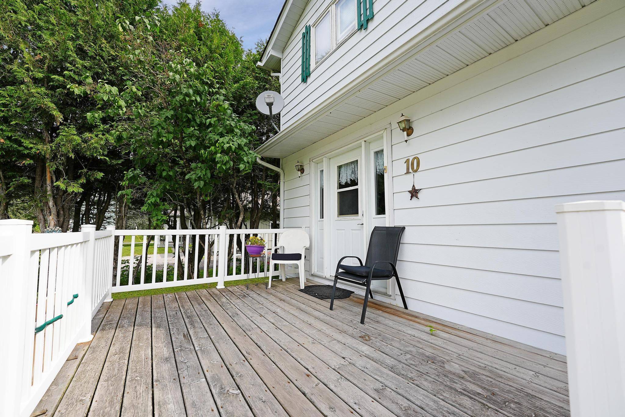 Minden Hills, ON K0M 2K0,10 Stouffer ST