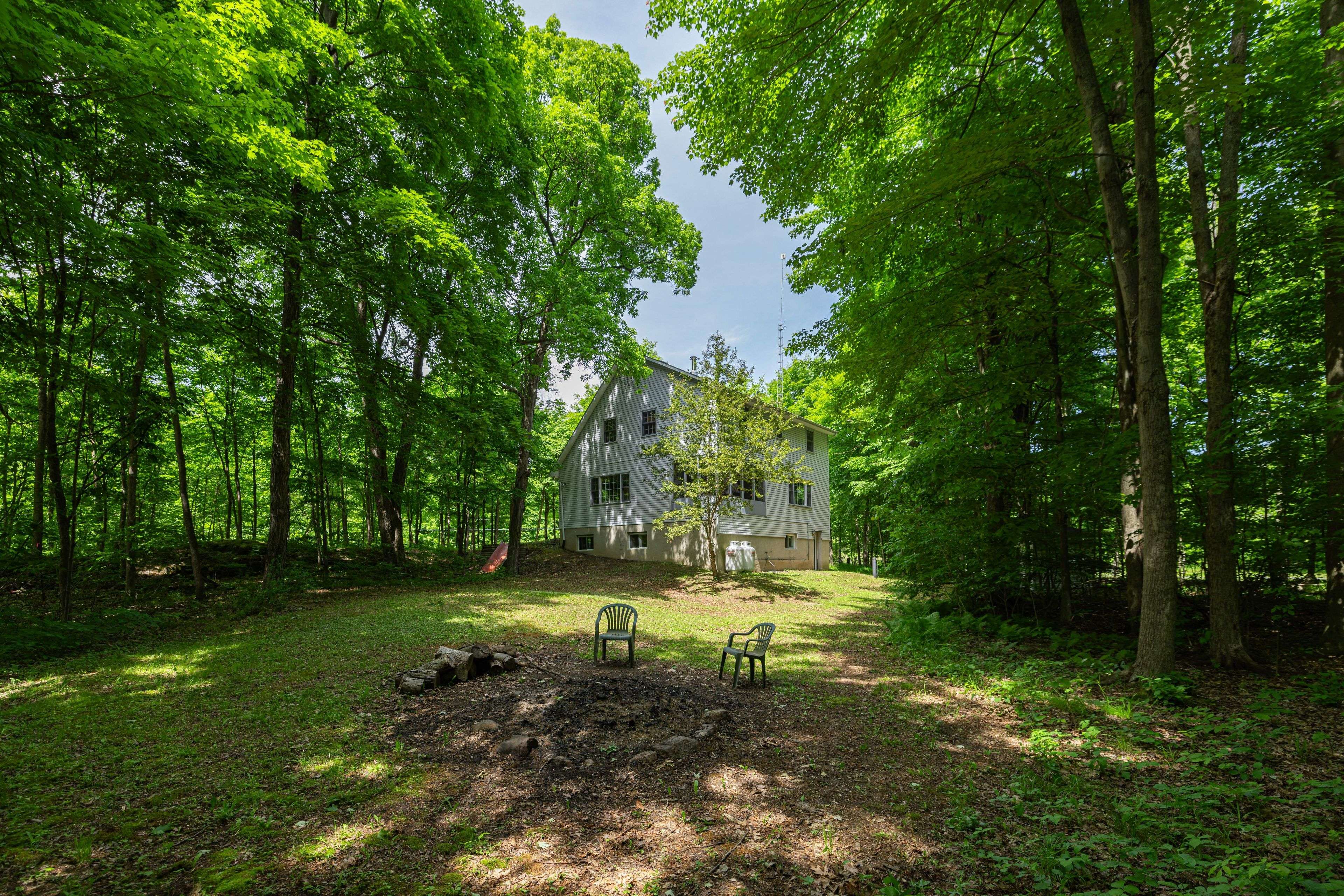 Frontenac, ON K0H 2L0,1403 Norway RD