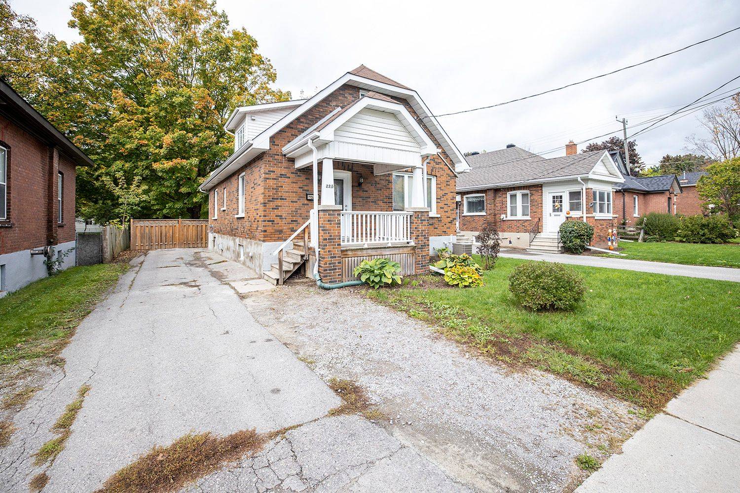 Peterborough East, ON K9H 1V1,225 Mark ST
