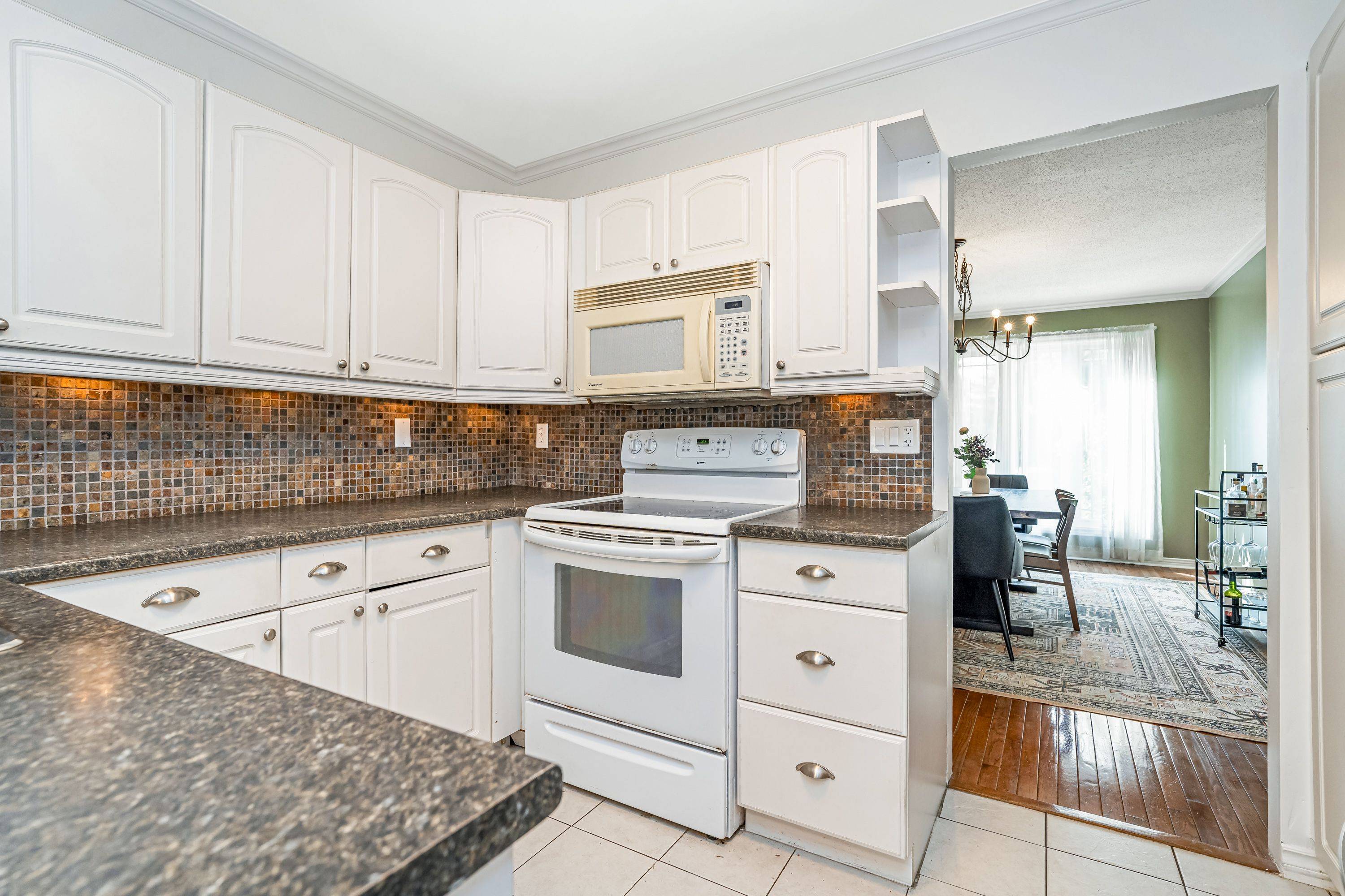 Kanata, ON K2M 1T3,18 Hawley CRES