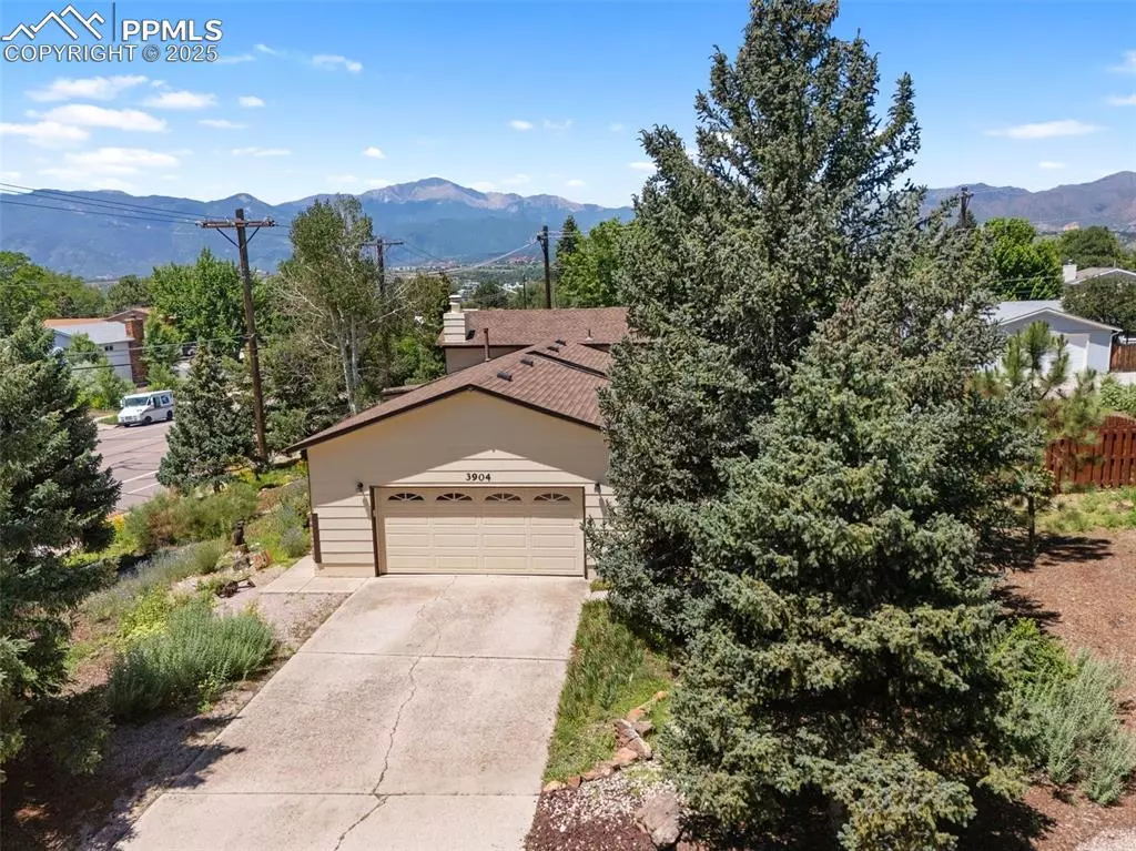 Colorado Springs, CO 80907,3904 Jasmine ST