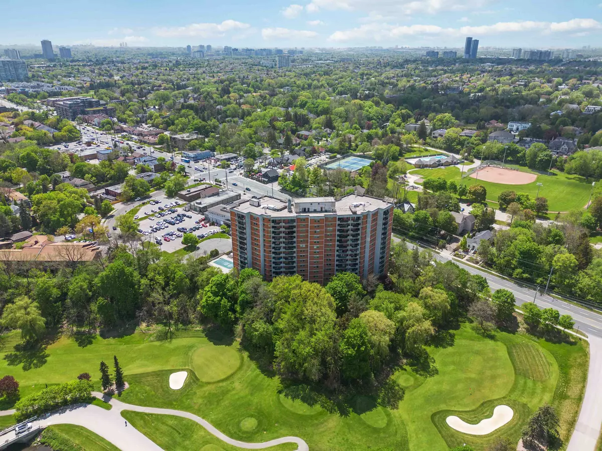 Markham, ON L3T 4S3,7811 Yonge ST #811