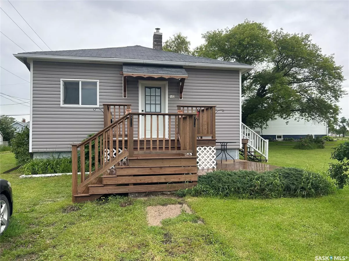Carnduff, SK S0C 0S0,102 Fourth STREET E