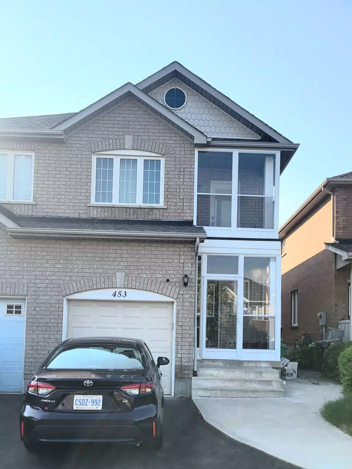 Mississauga, ON L5W 1W5,453 Oaktree CIR