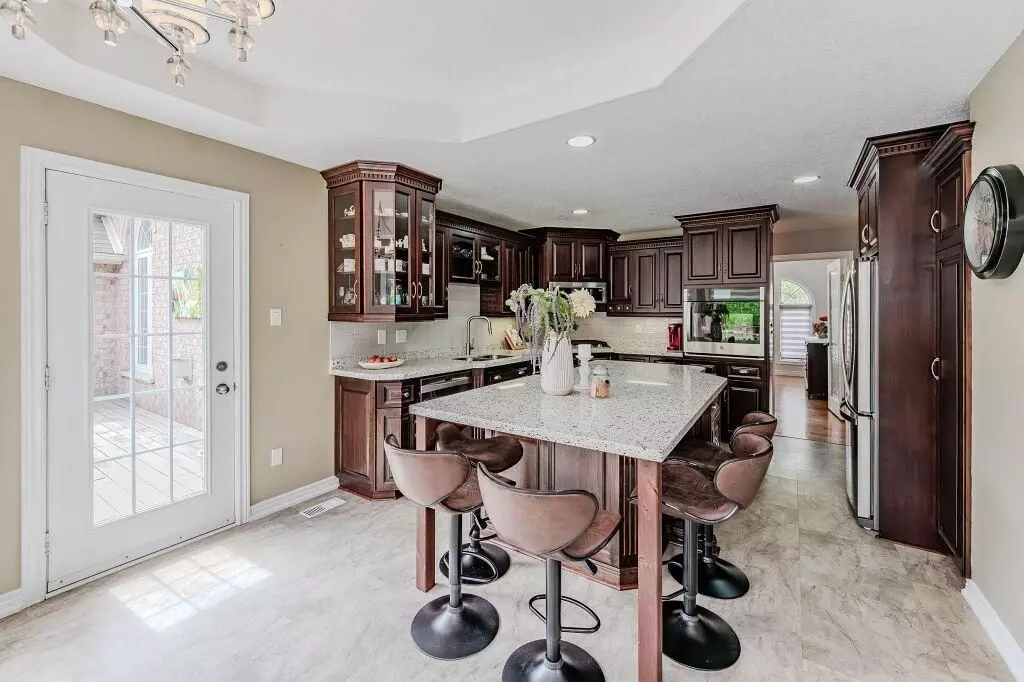 Guelph/eramosa, ON N1H 6J2,7568 MARDEN RD