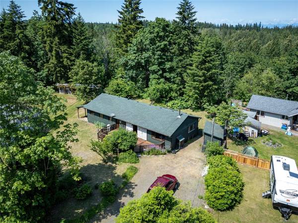 9437 Martin Park Dr, Black Creek, BC V9J 1C3