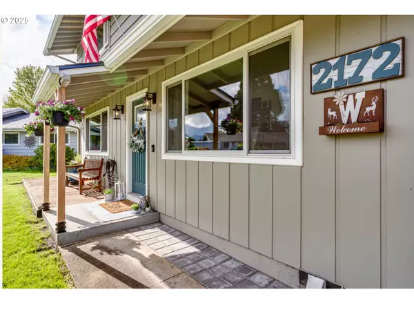 Springfield, OR 97477,2172 FIRESIDE CT