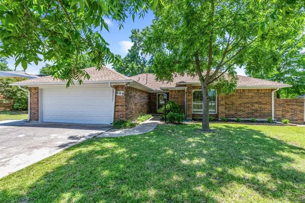 609 W Windsor Drive, Denton, TX 76207