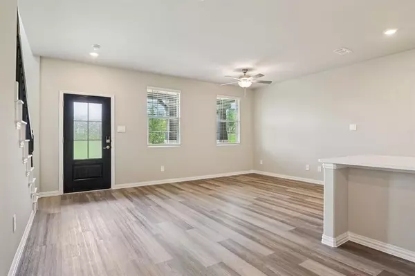 Corinth, TX 76210,2728 Big Bend Mews