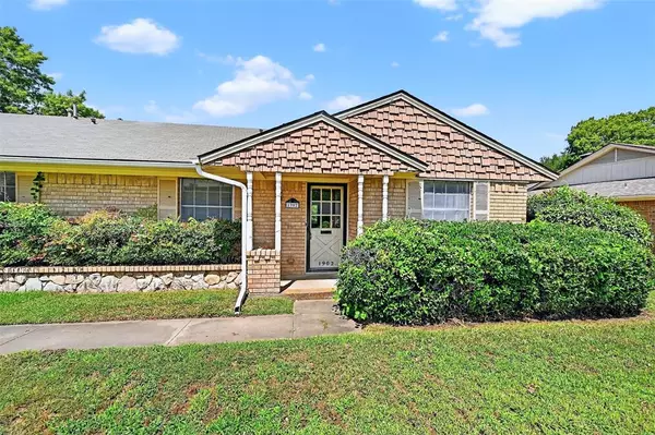 1902 W Shields Drive, Sherman, TX 75092