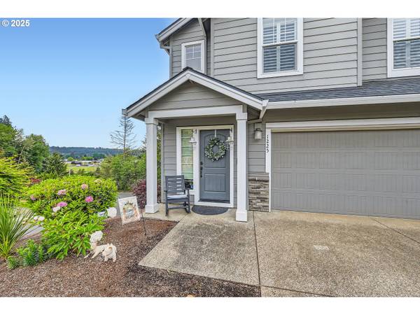 1225 NE ROCKWELL DR, Estacada, OR 97023