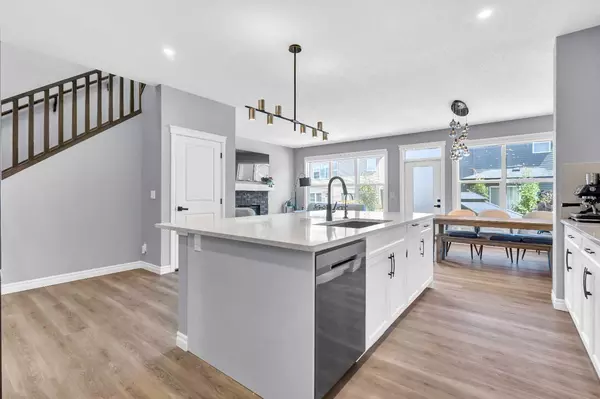 Calgary, AB T3P 1S6,21 Ambleside CRES Northwest