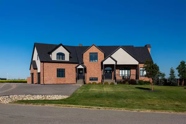 1 Edgemoor WAY West, Lethbridge, AB T1J5R6