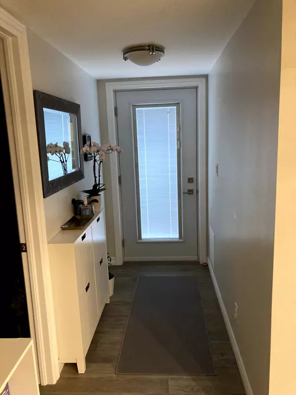 Pickering, ON L1X 1N3,1020 Benton CRES
