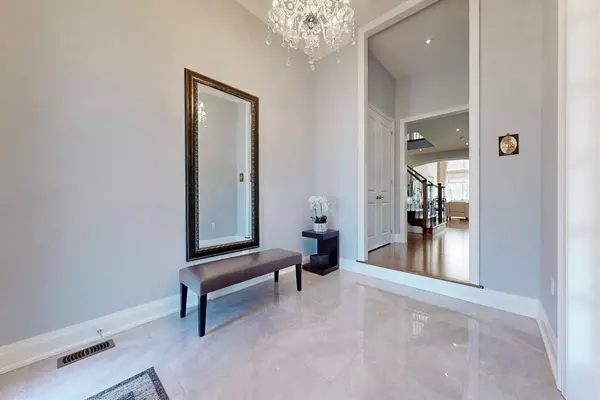 Brampton, ON L6Y 0S3,149 Coastline DR
