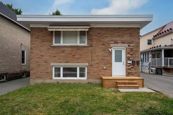 Vanier And Kingsview Park, ON K1L 5P5,151 Montfort ST
