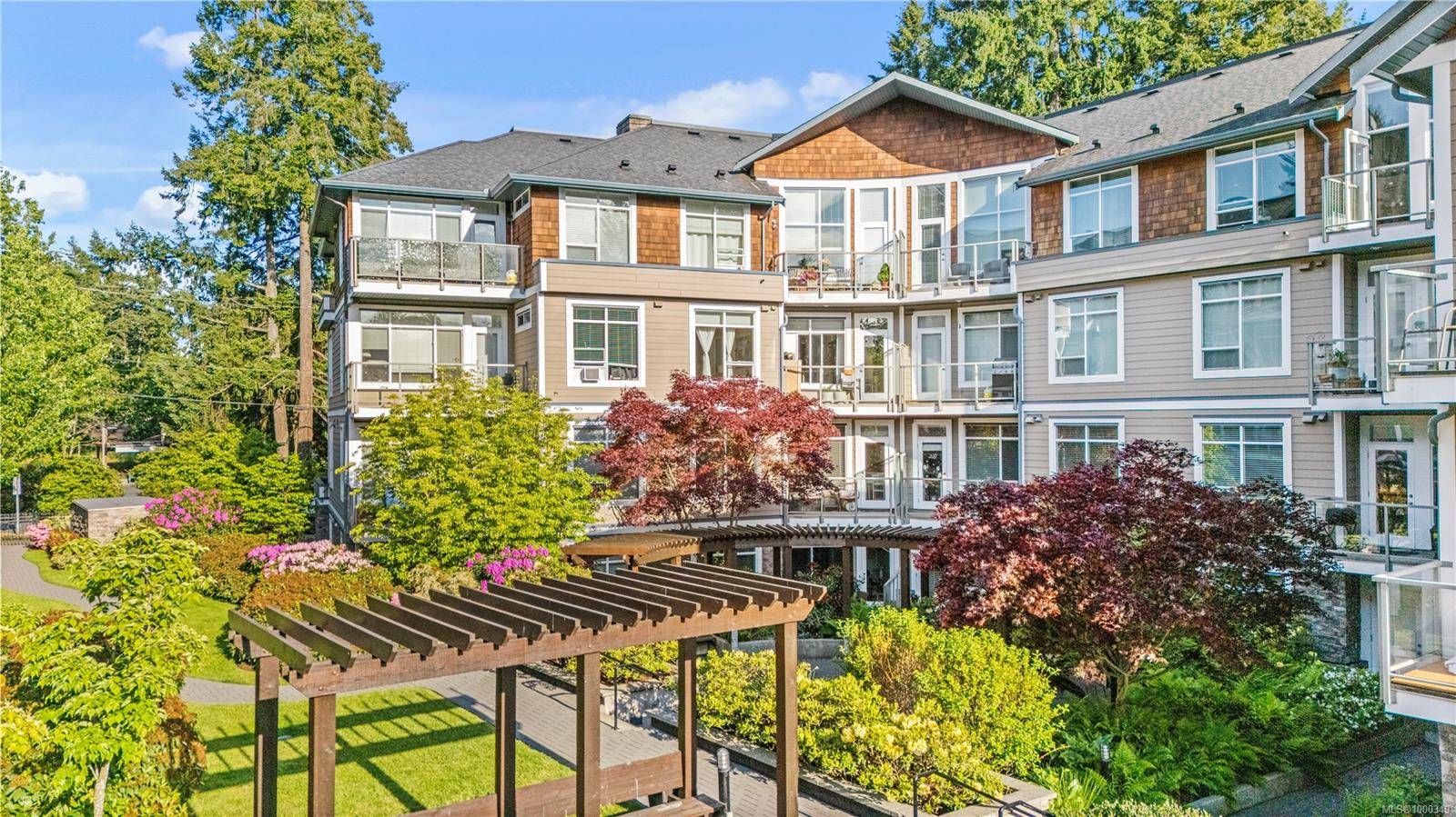 Langford, BC V9B 2R5,608 Fairway Ave #408