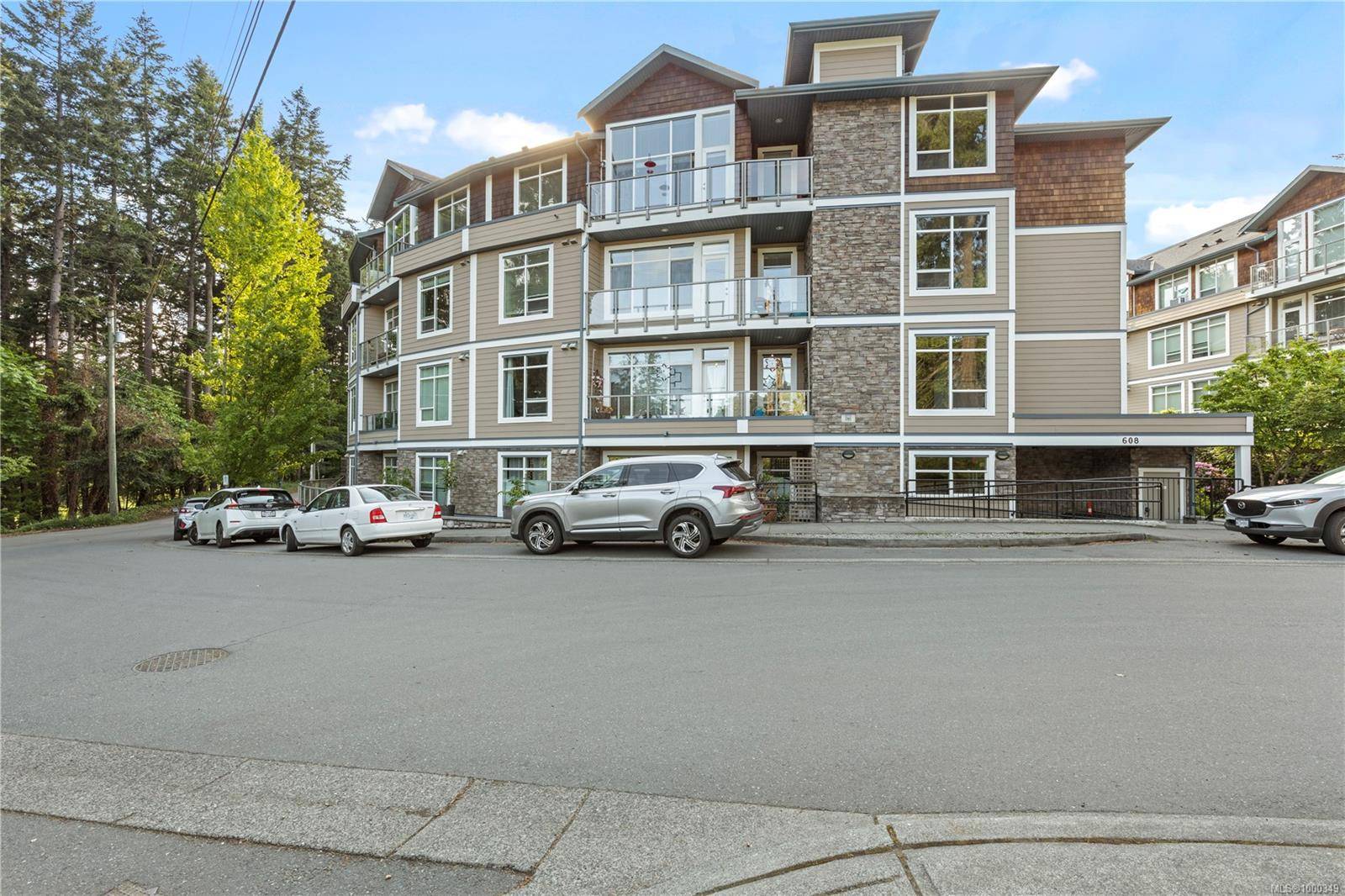 Langford, BC V9B 2R5,608 Fairway Ave #408