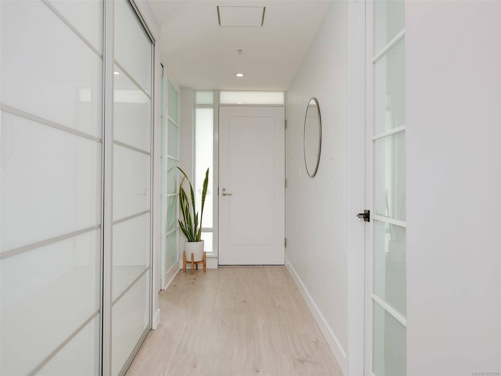 Victoria, BC V9A 0A3,68 Songhees Rd #617