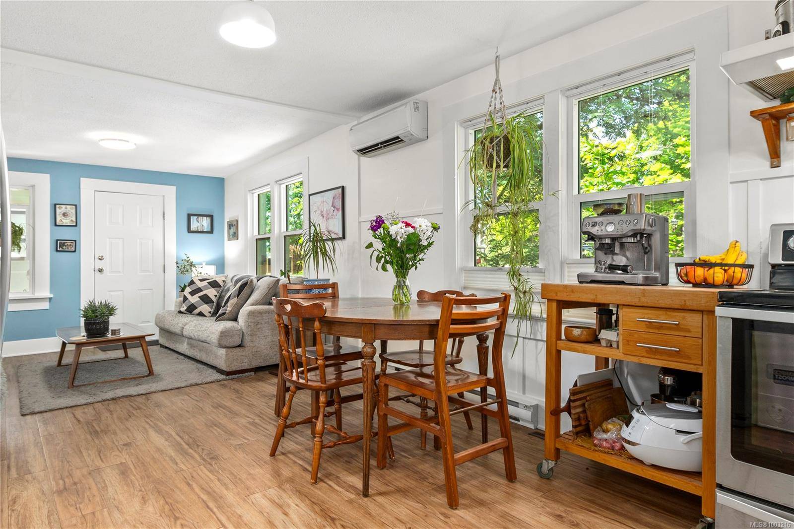 Courtenay, BC V9N 1S7,595 11th St