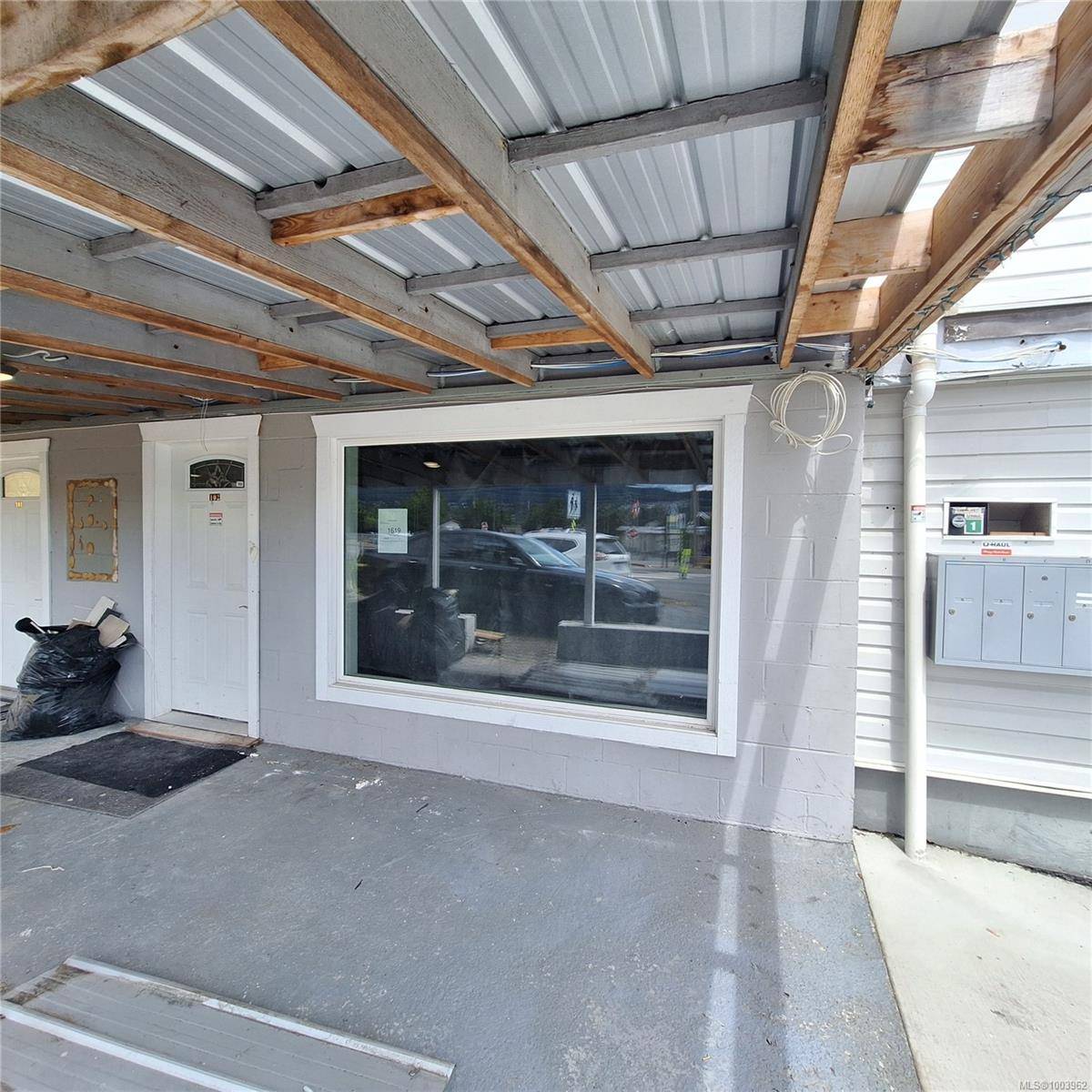 1619 Townsite Rd #102, Nanaimo, BC V9S 1N3