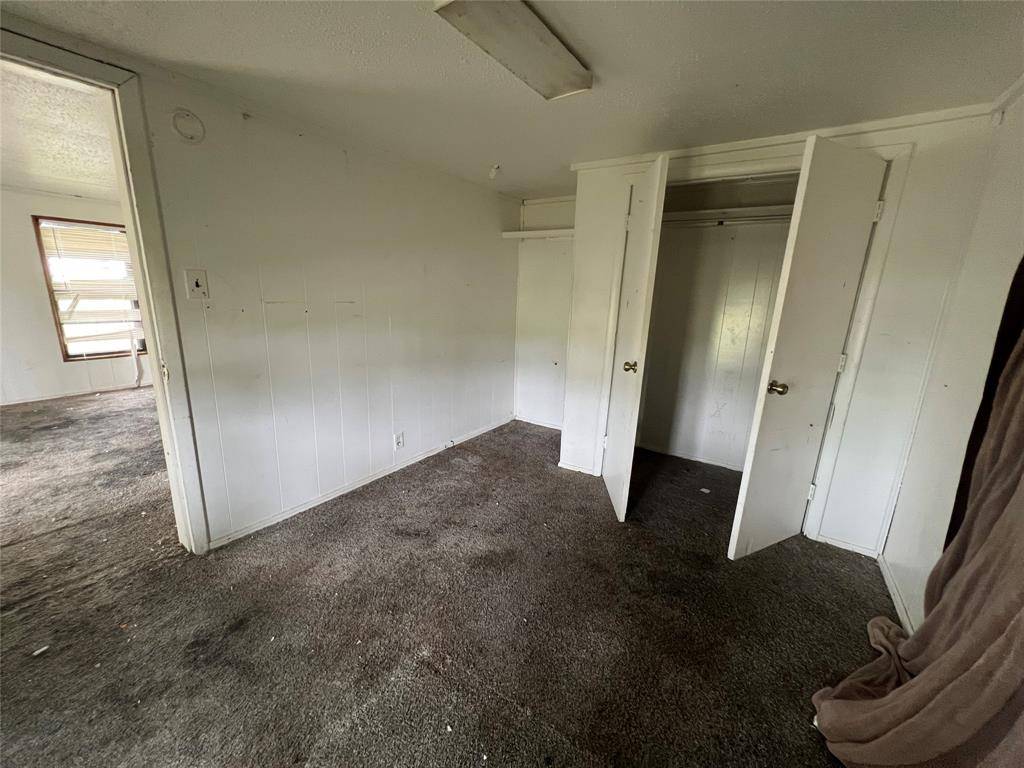 Terrell, TX 75160,503 E State Street