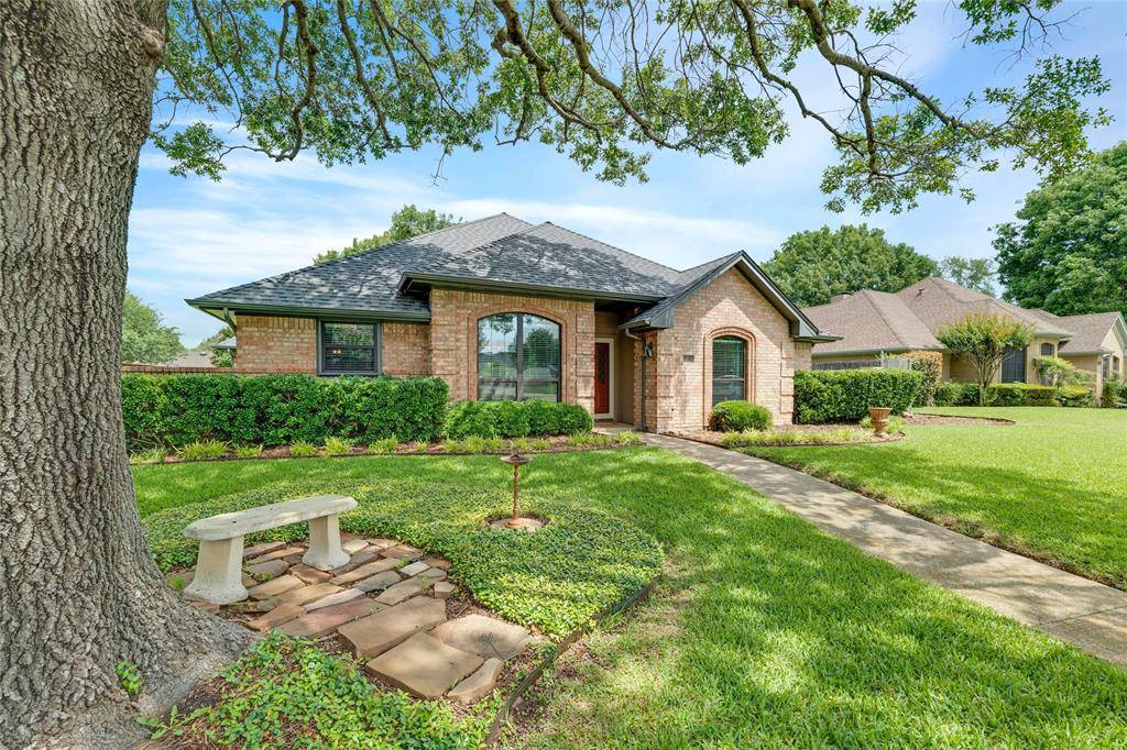 Desoto, TX 75115,1405 Heritage Hill Drive