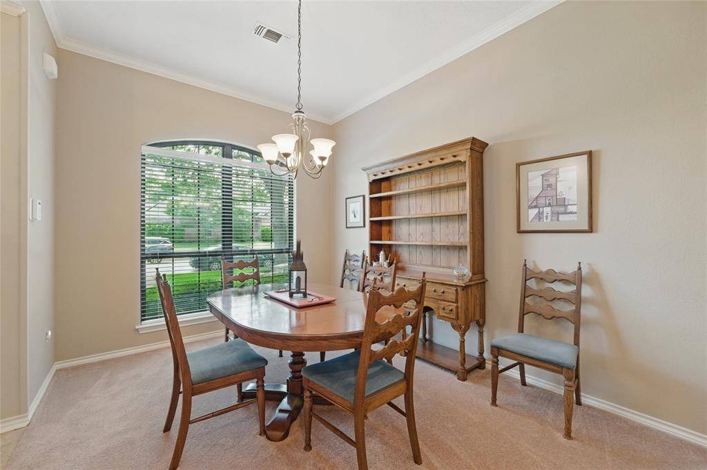 Desoto, TX 75115,1405 Heritage Hill Drive