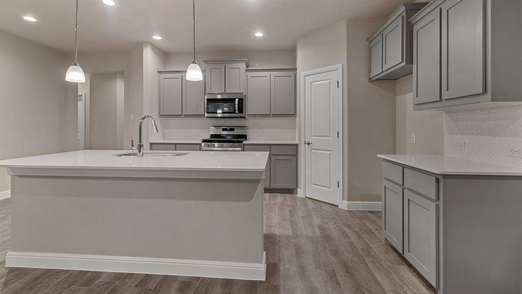 Rhome, TX 76078,139 STANTON Avenue