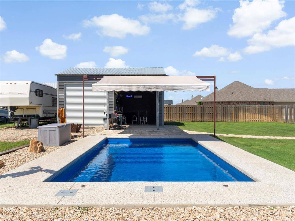 Cleburne, TX 76031,2210 County Road 1104