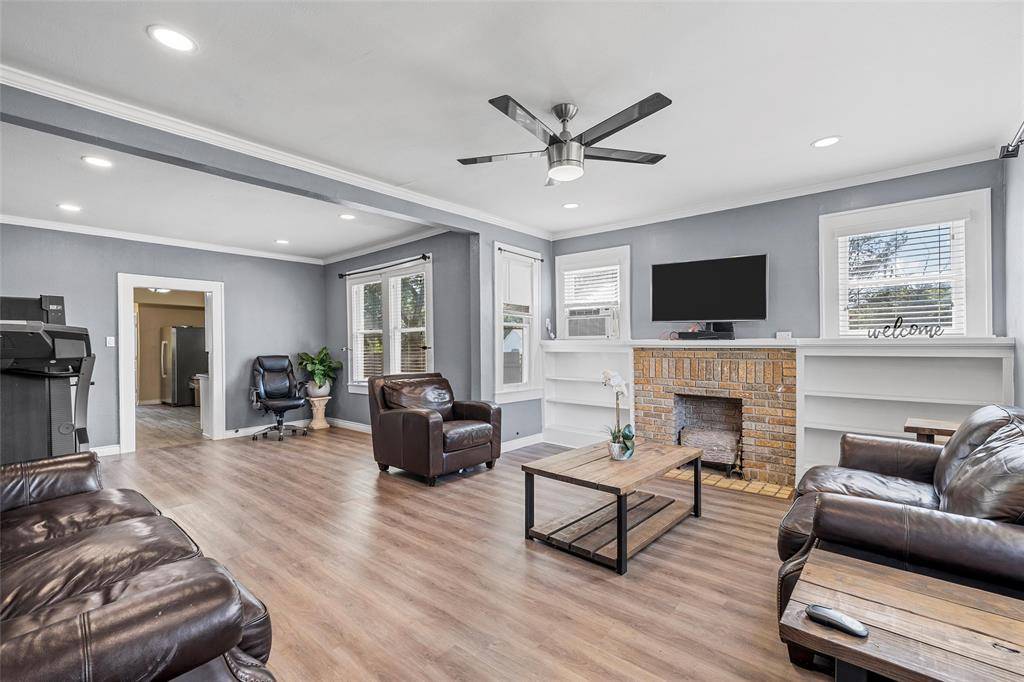 Hillsboro, TX 76645,812 E Walnut Street