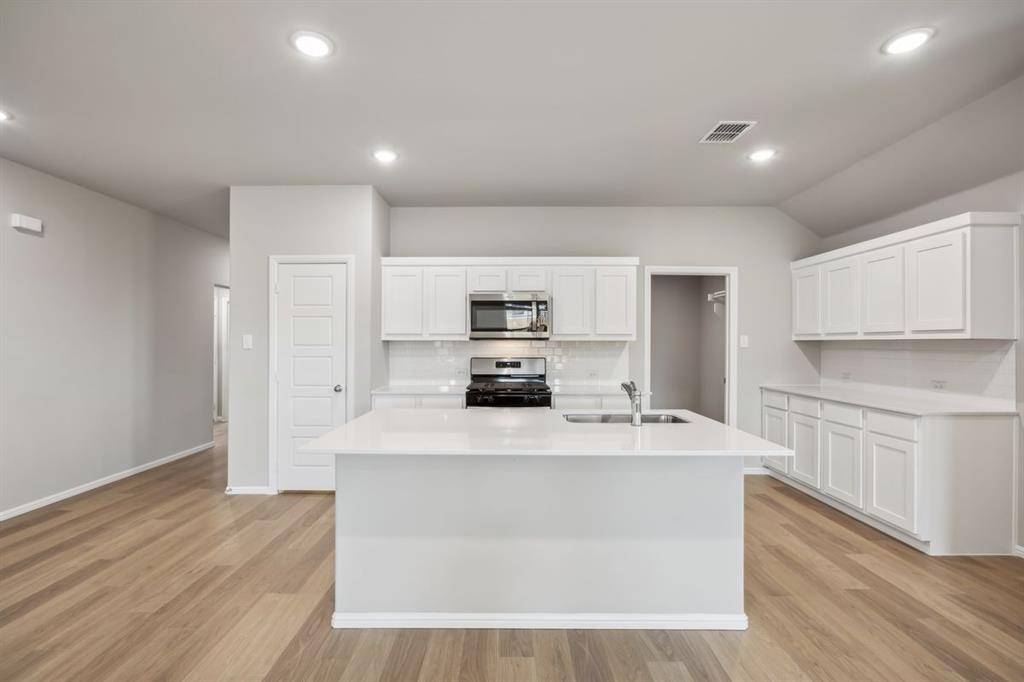 Seagoville, TX 75159,2122 Lone Star Lane