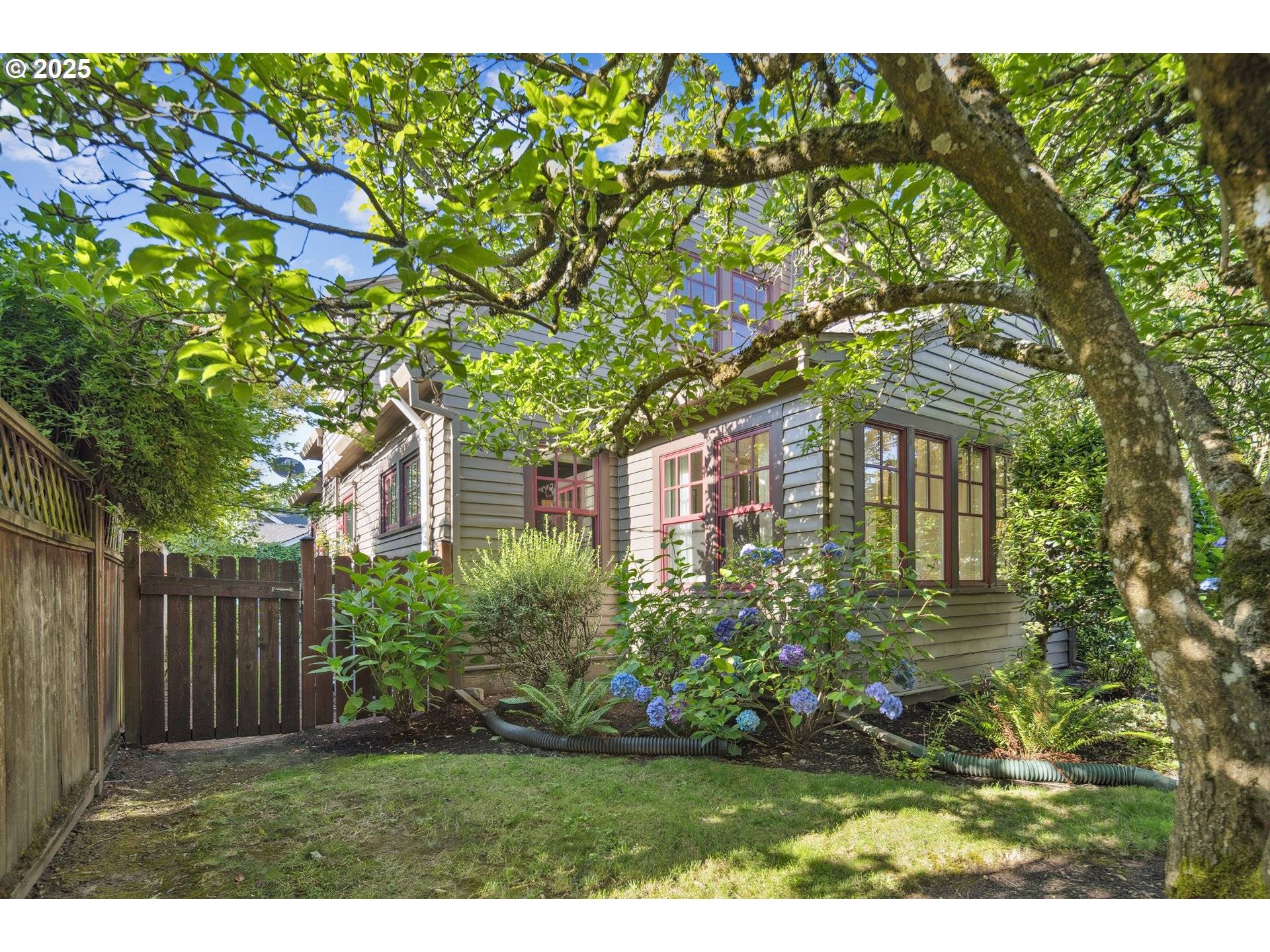 Portland, OR 97212,2711 NE 28TH AVE