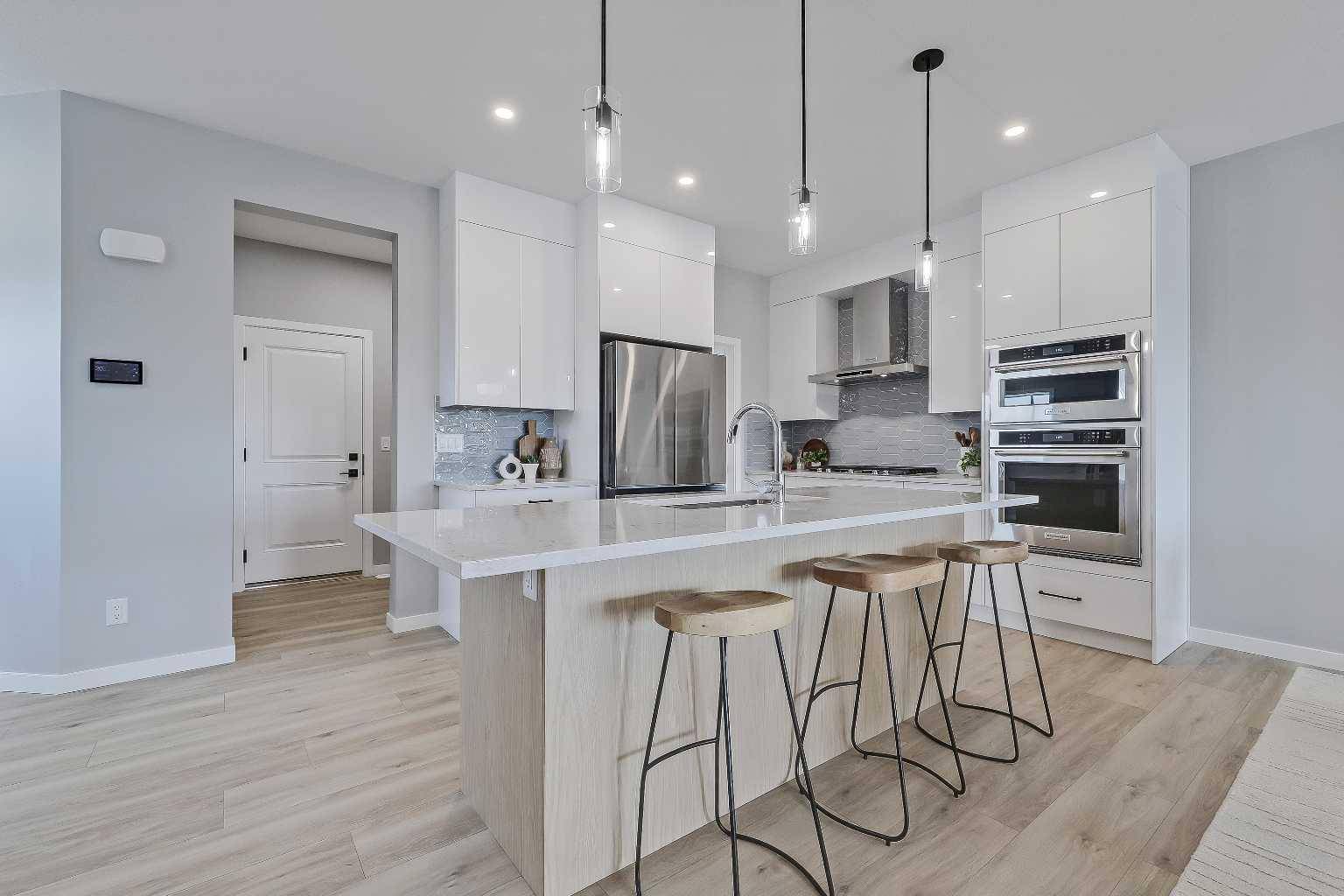 Calgary, AB T2X 5W6,14 Legacy Reach Bay Southeast