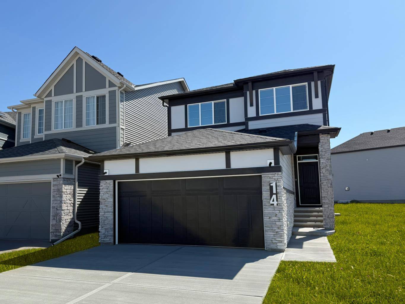14 Legacy Reach Bay SE, Calgary, AB T2X 5W6