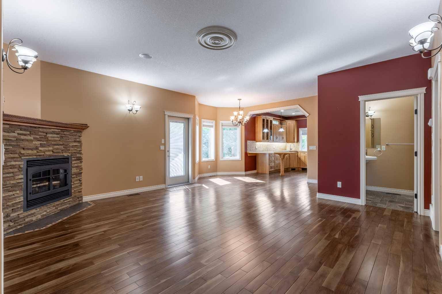 Claresholm, AB T0L 0T0,405 52 AVE East