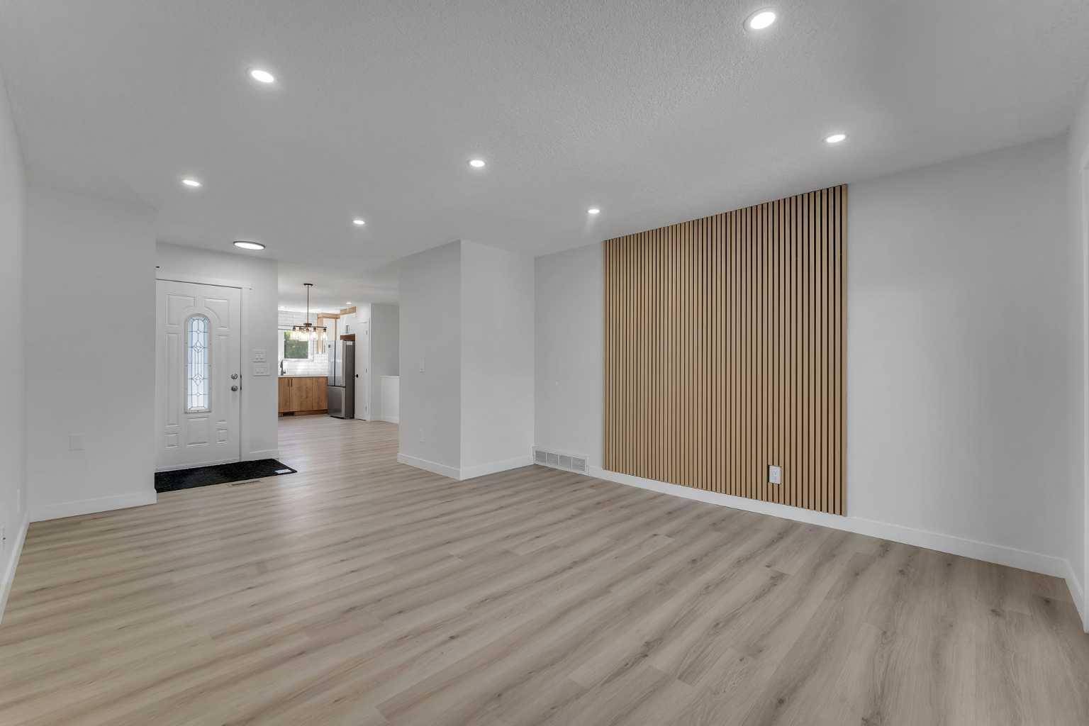 Calgary, AB T3J 1G2,83 Falworth CT Northeast