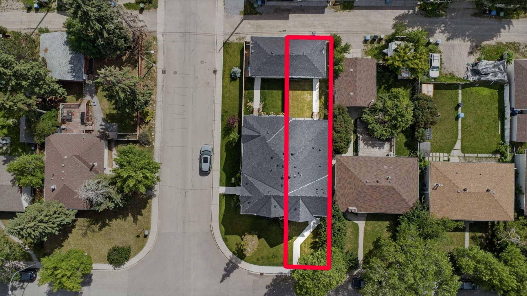 Calgary, AB T3E 3N1,3704 42 ST SW