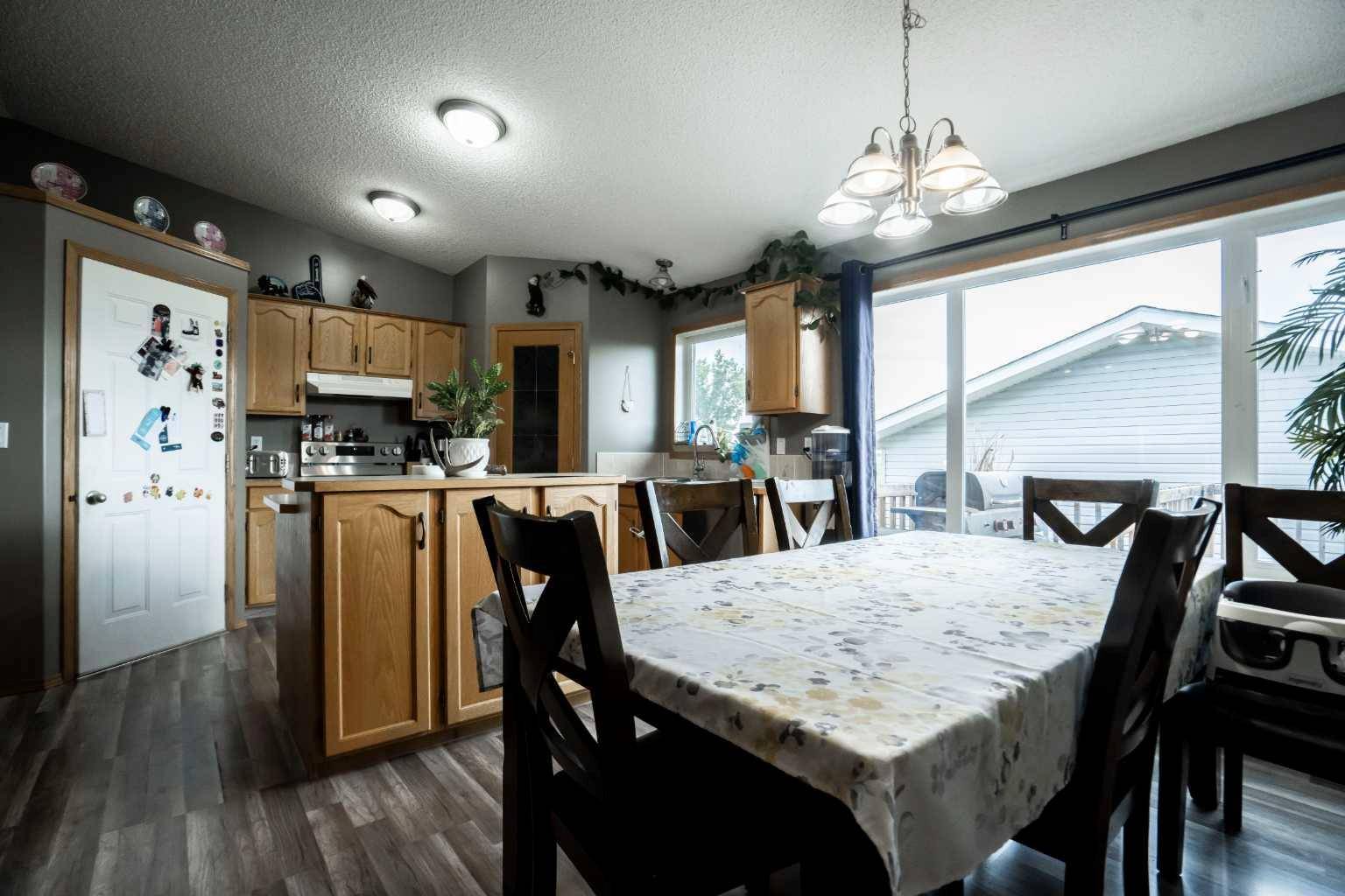 Grimshaw, AB T0H1W0,5214 45 ST
