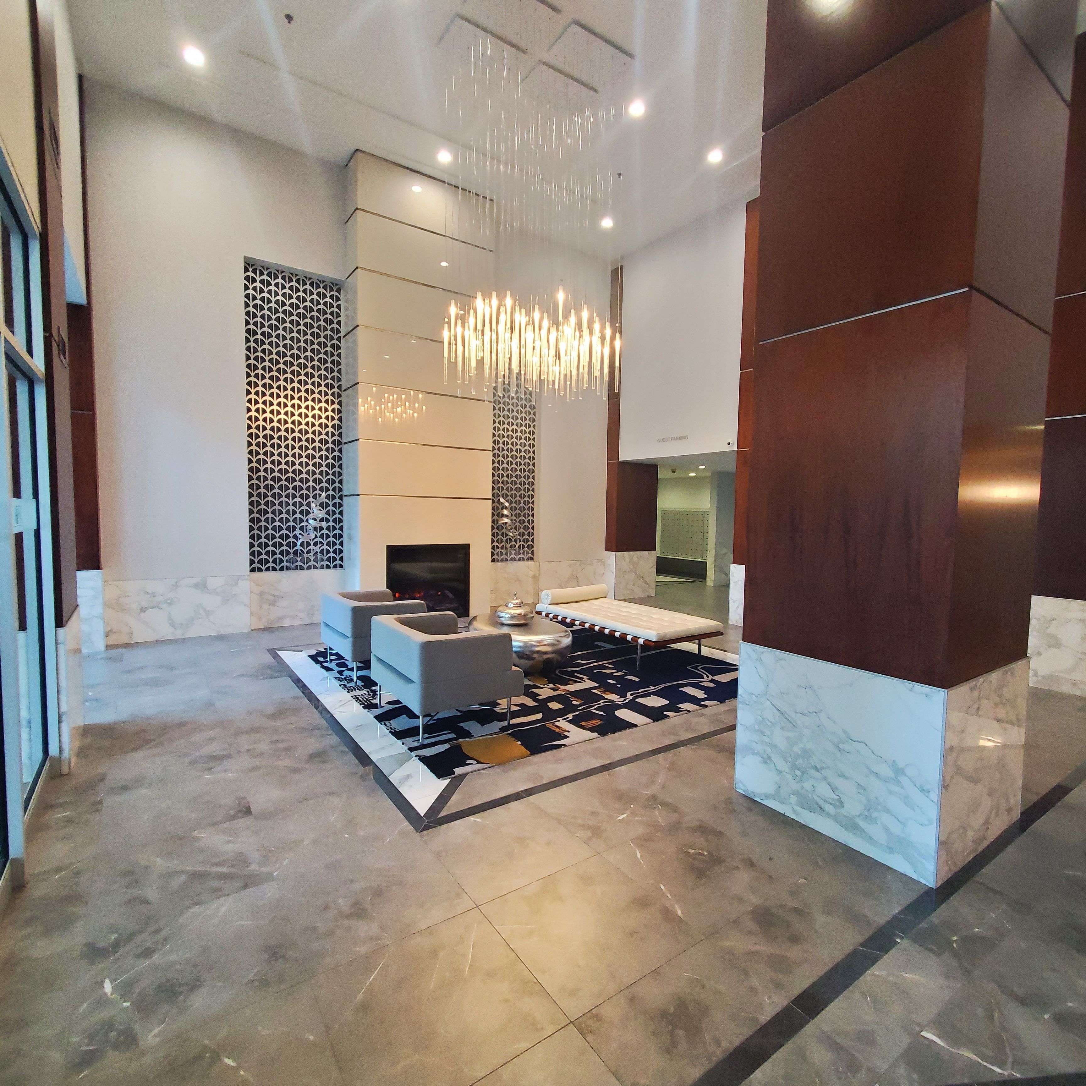 Toronto C15, ON M2K 3E2,17 Barberry PL #910