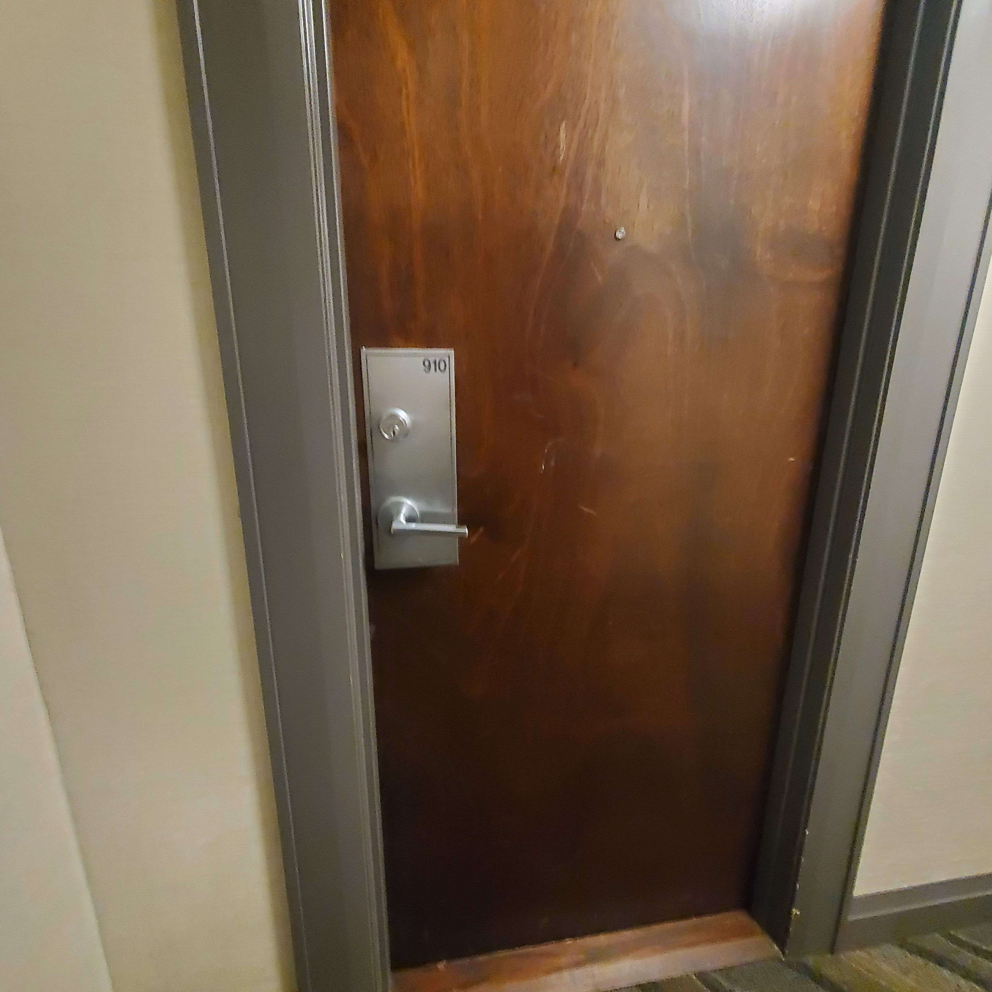 Toronto C15, ON M2K 3E2,17 Barberry PL #910