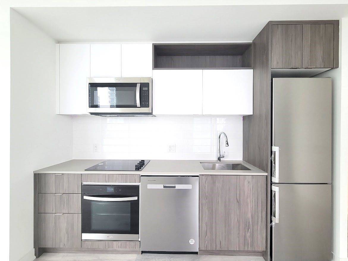 Toronto C08, ON M5B 0C7,100 Dalhousie ST #2207