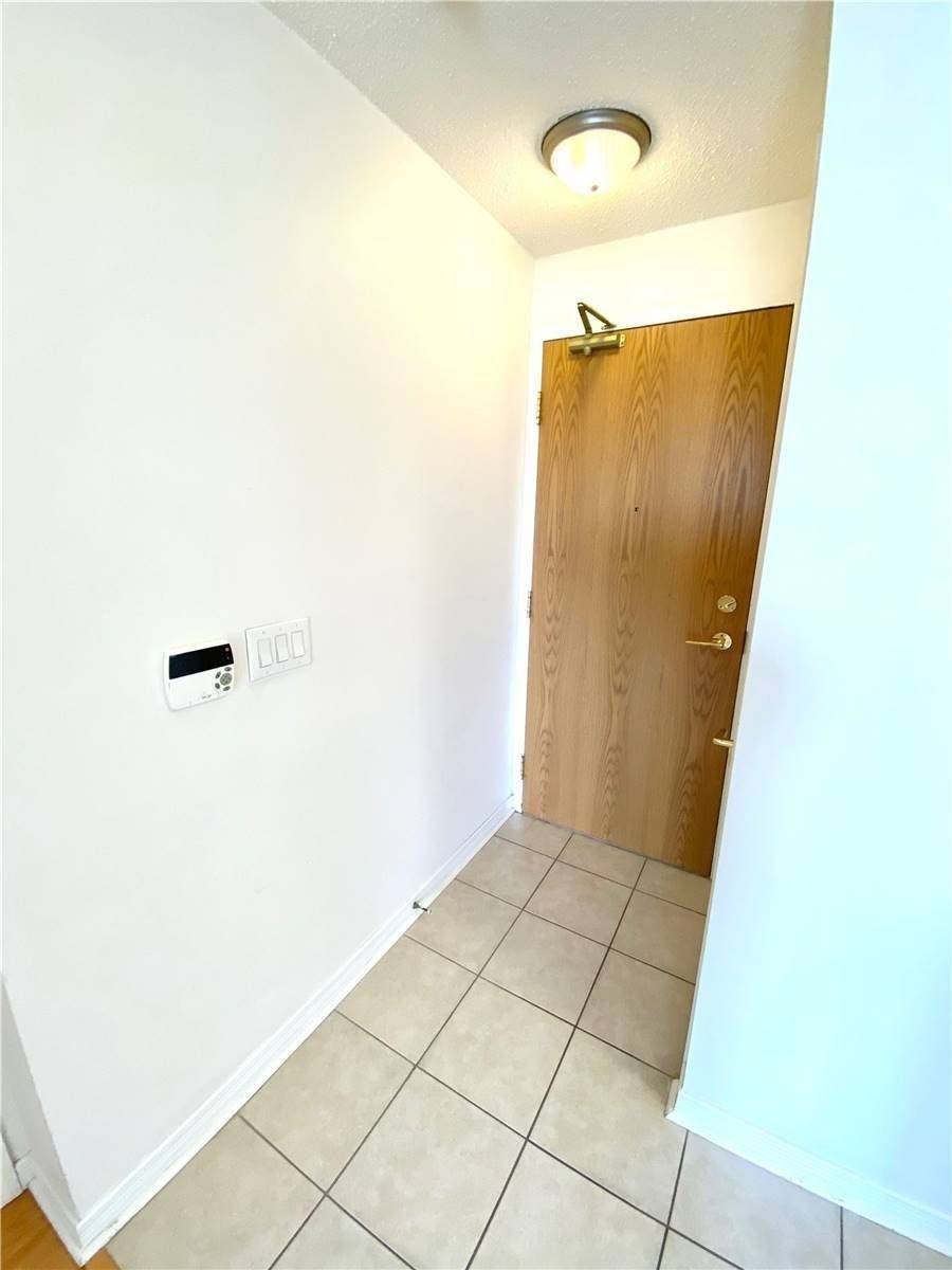 Toronto C07, ON M2N 7L1,5500 Yonge ST #607
