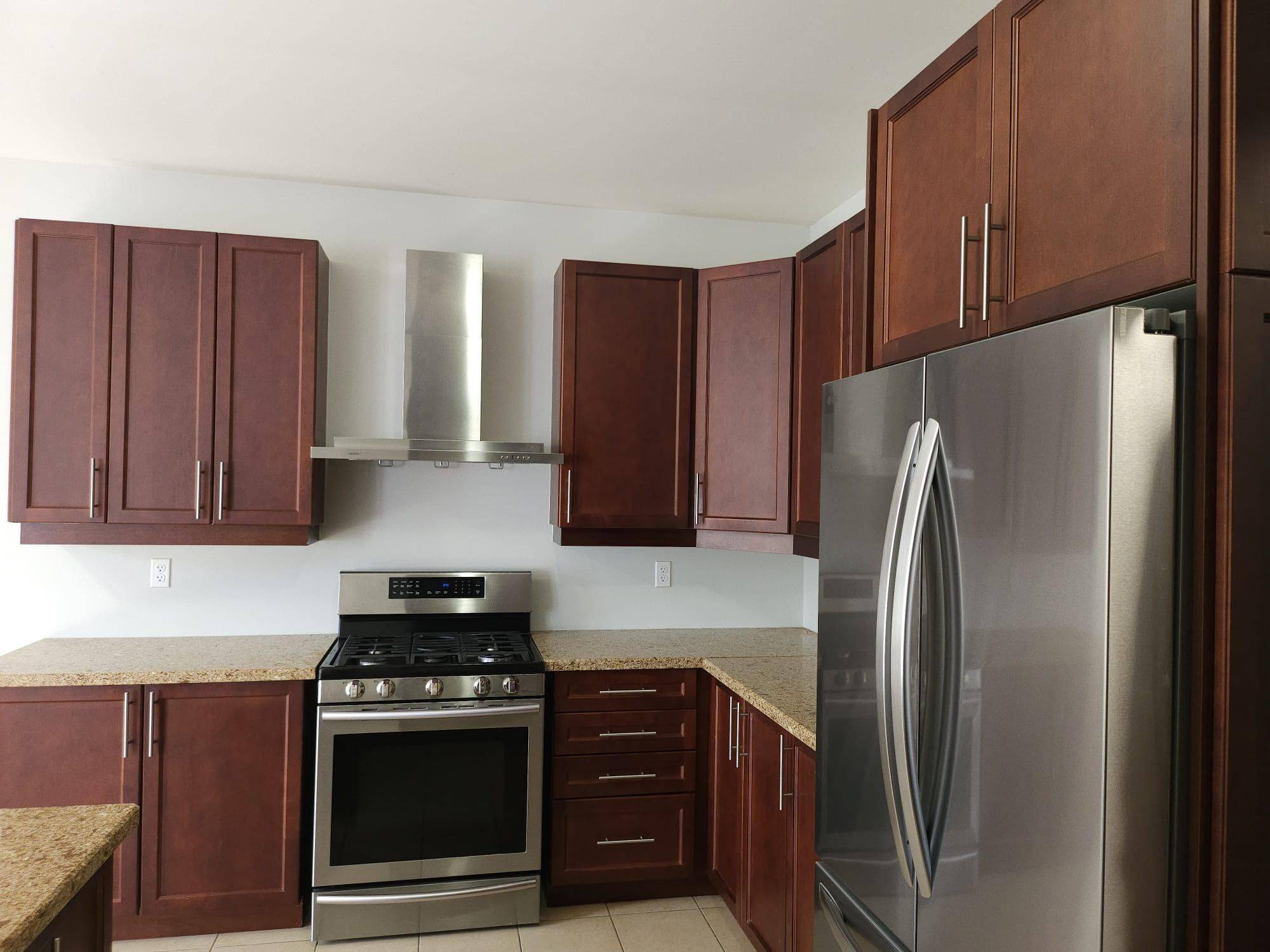 Oshawa, ON L1H 7K4,156 Nearna DR